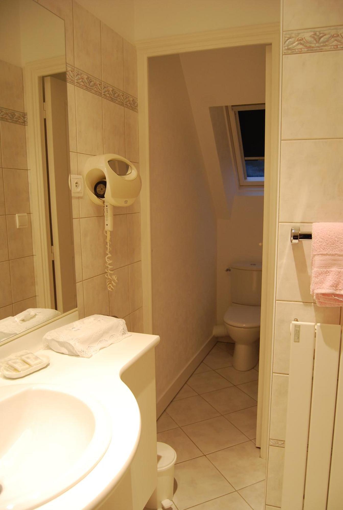 Hostellerie De La Motte Jean แซ็งต์-คูว์ลอมป์ ภายนอก รูปภาพ