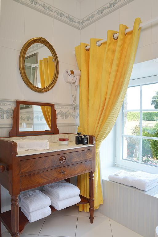 Hostellerie De La Motte Jean แซ็งต์-คูว์ลอมป์ ภายนอก รูปภาพ